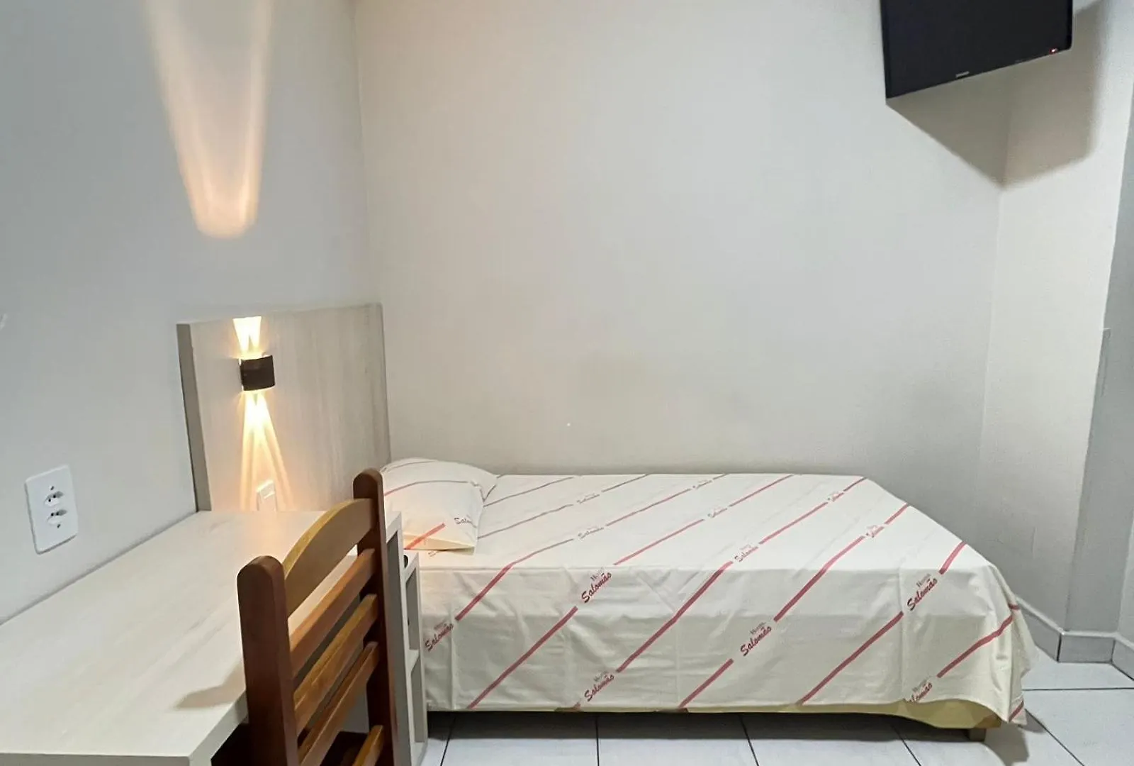 Hotel Salomao - Proximo A 25 De Marco, Bom Retiro, Bras E Rua Santa Efigenia, A 2 Minutos Do Mirante Sampa Sky E Pista De Skate Anhangabau São Paulo