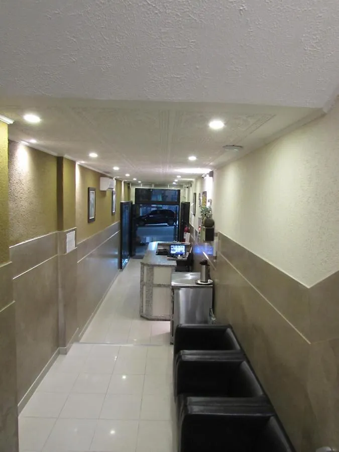 Hotel Salomao - Proximo A 25 De Marco, Bom Retiro, Bras E Rua Santa Efigenia, A 2 Minutos Do Mirante Sampa Sky E Pista De Skate Anhangabau サンパウロ 2*,