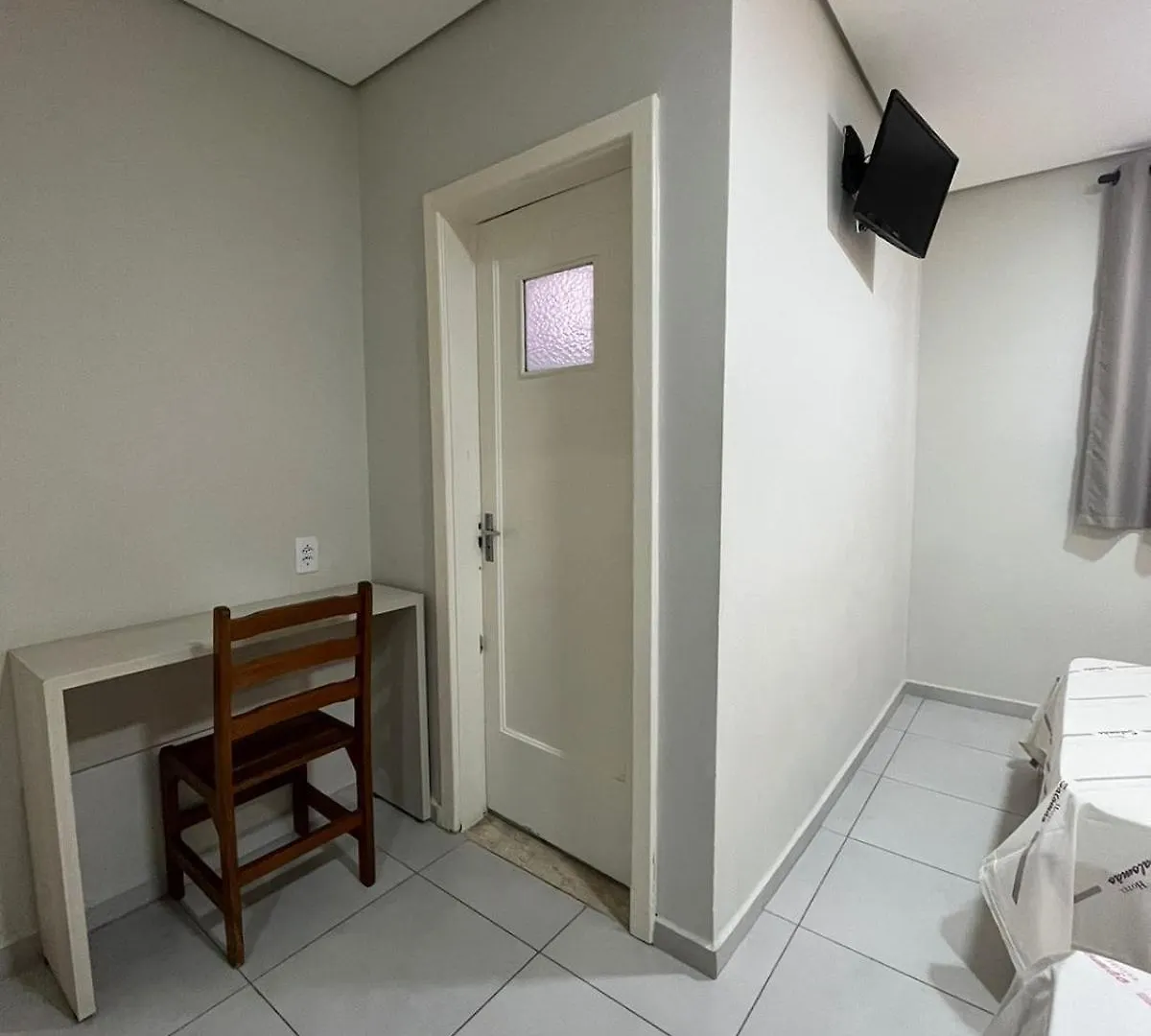 Hotel Salomao - Proximo A 25 De Marco, Bom Retiro, Bras E Rua Santa Efigenia, A 2 Minutos Do Mirante Sampa Sky E Pista De Skate Anhangabau サンパウロ
