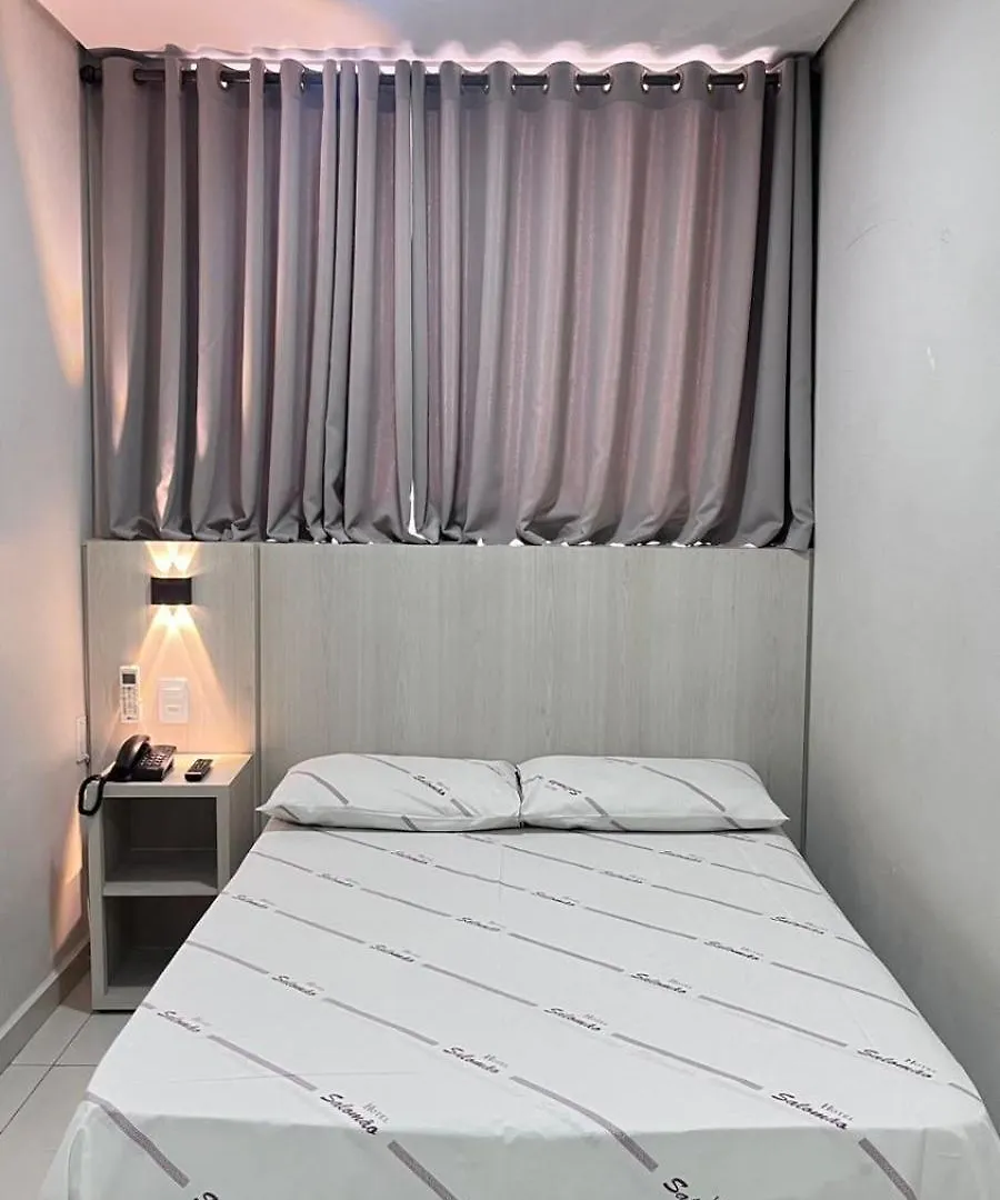 Hotel Salomao: Central Stay Near 25 de Marco & Sampa Sky Sao Paulo